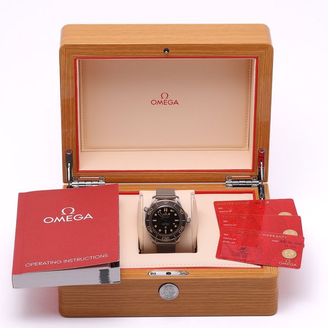 Omega Seamaster Diver 300m - James Bond Edition 210.90.42.20.01.001 Image 7